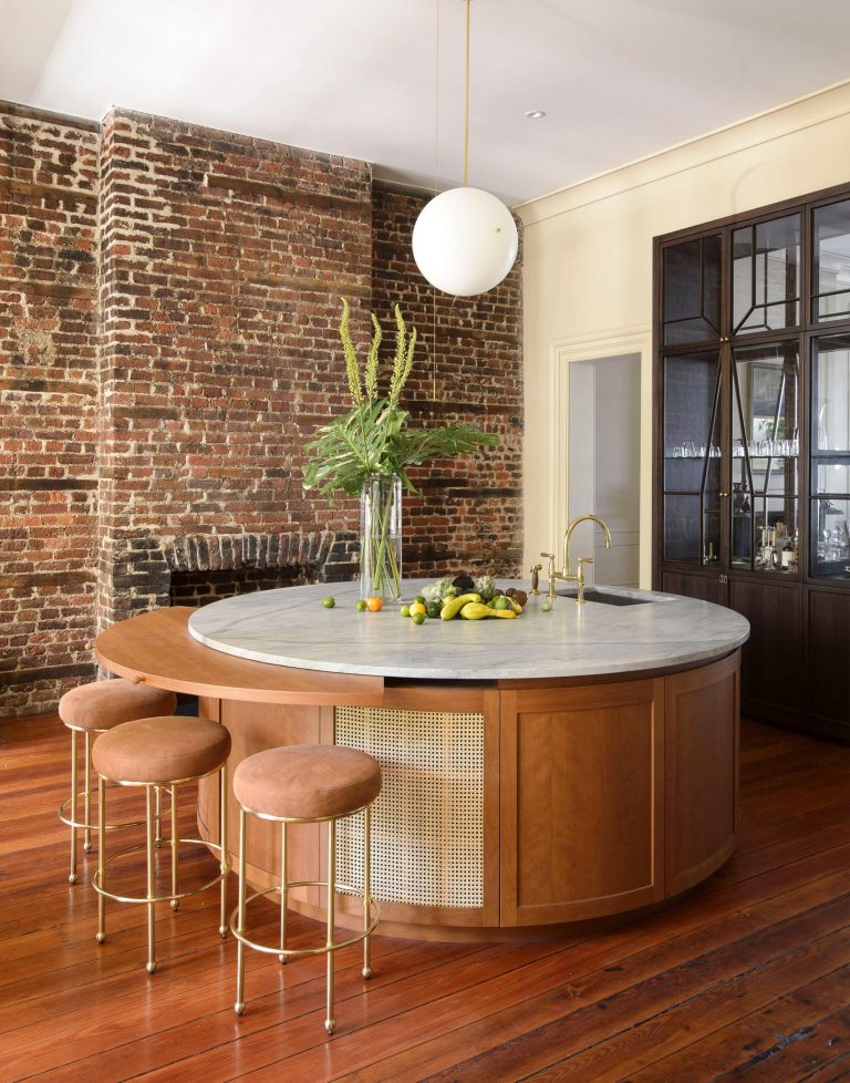 19th century Charleston rowhouse 12