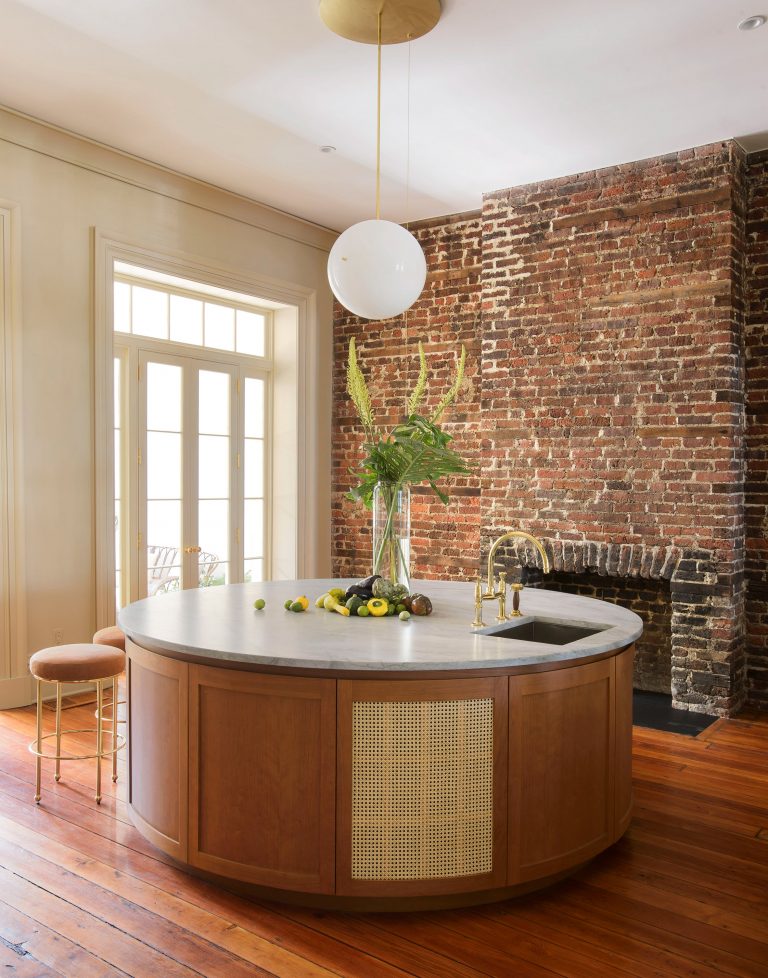 19th century Charleston rowhouse 13