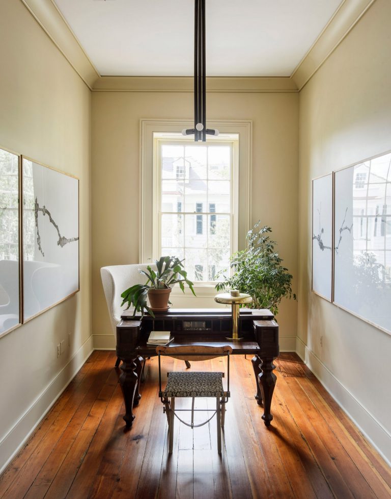 19th century Charleston rowhouse 4