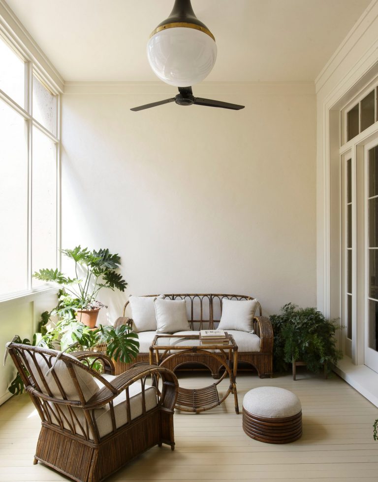 19th century Charleston rowhouse 6