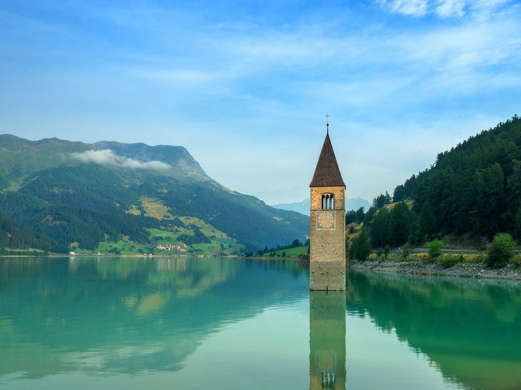 AD-Places-That-Are-Straight-Out-Of-Fairy-Tales-10-1