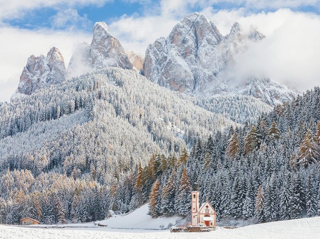 AD-Places-That-Are-Straight-Out-Of-Fairy-Tales-19
