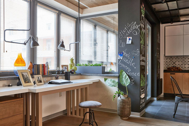 Thiet ke noi that BelDecor vn szinesebbmelegebbkonnyedloftstilusulakberendezes69m2esujepitesulakasbanteglabetonuvegesfa13 15194393386901335673779