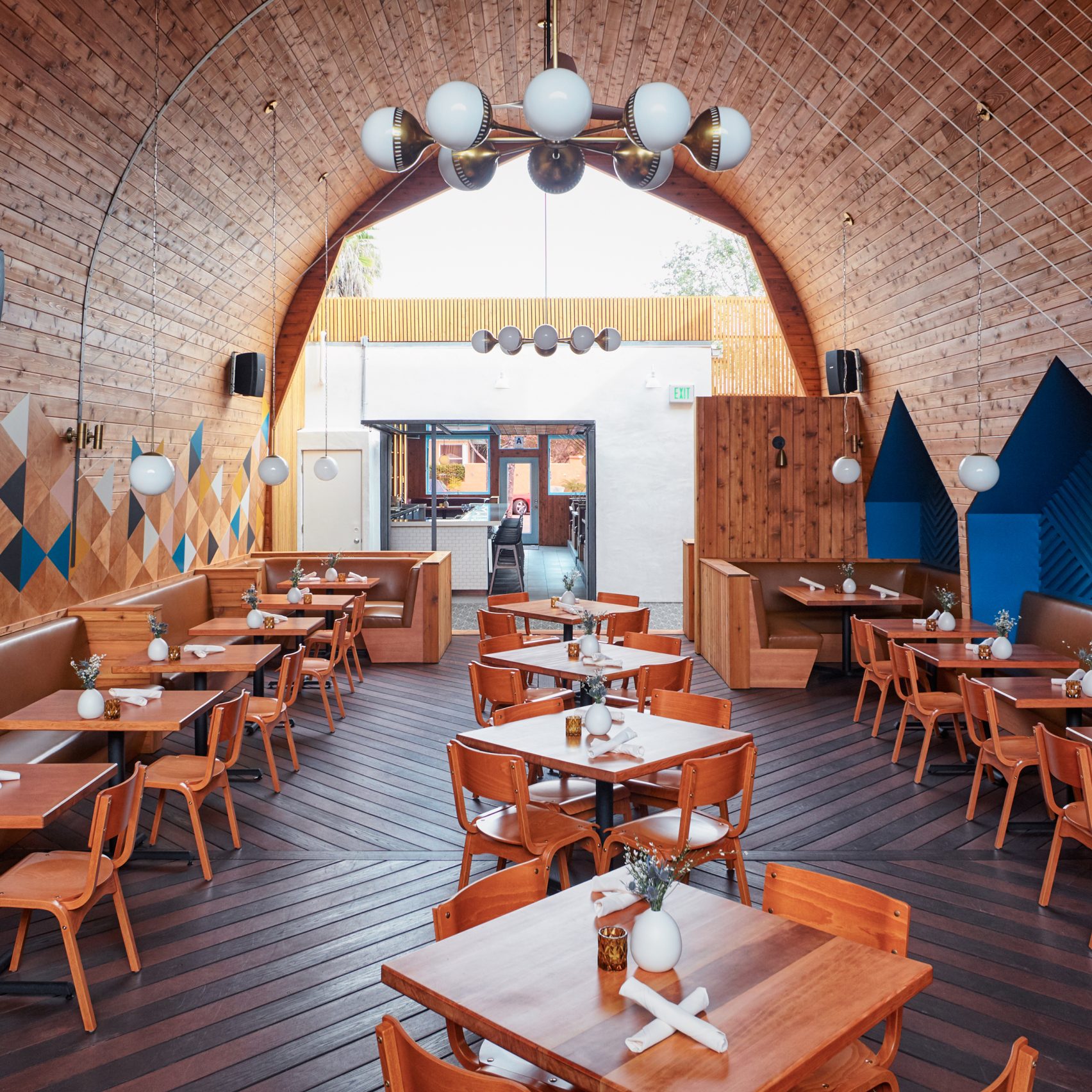 Thiet ke noi that BelDecor vn madions orchid and onion archisects interiors restaurants and bars san diego california dezeen sq 1704x1704