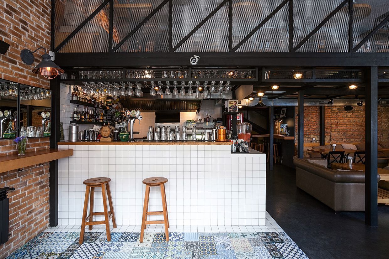 bar 3