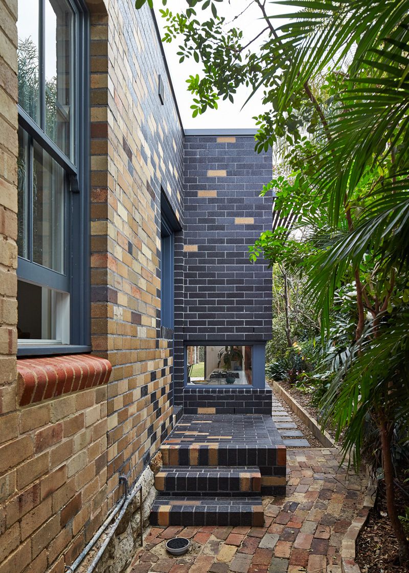 sydney 9