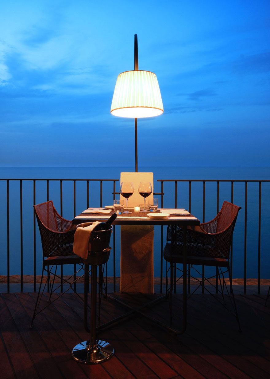 Interior-Design-Beldecor-AD-Italian-Cave-Restaurant-Grotta-Palazzese-In-The-Town-Of-Polignano-Mare-06